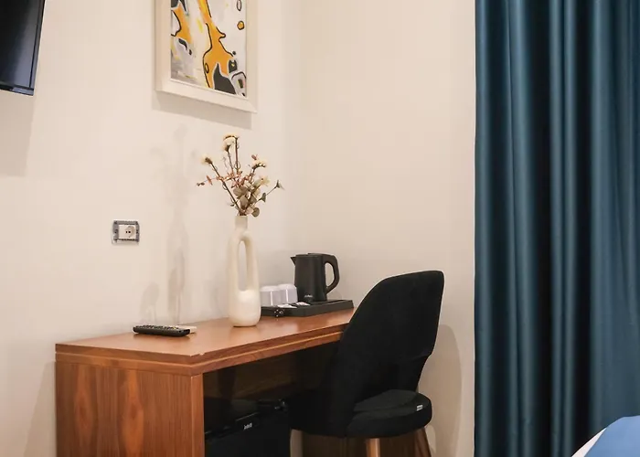 Hotel Golden City Boutique Hotel , Tirana 3*