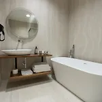 Golden Boutique Hotel