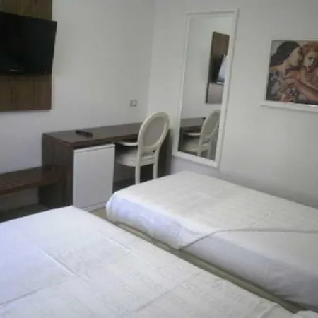 Otel Golden Boutique Tiran
