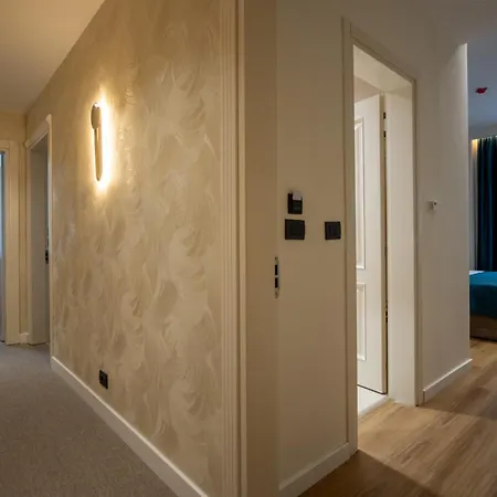 Golden Boutique 3* Tirana