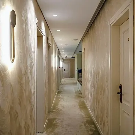 Golden Boutique Hotell