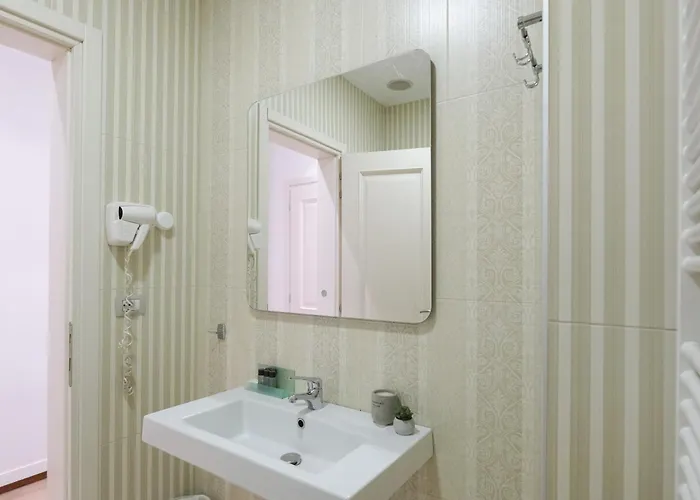 Golden City Boutique Hotel , Tirana Otel 3*