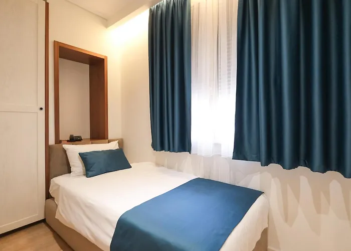 Golden City Boutique Hotel , Tirana Otel 3*